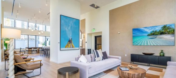 1 dormitorio propiedad comercial en venta en Miami, Miami-Dade, Florida, USA № 614423 6