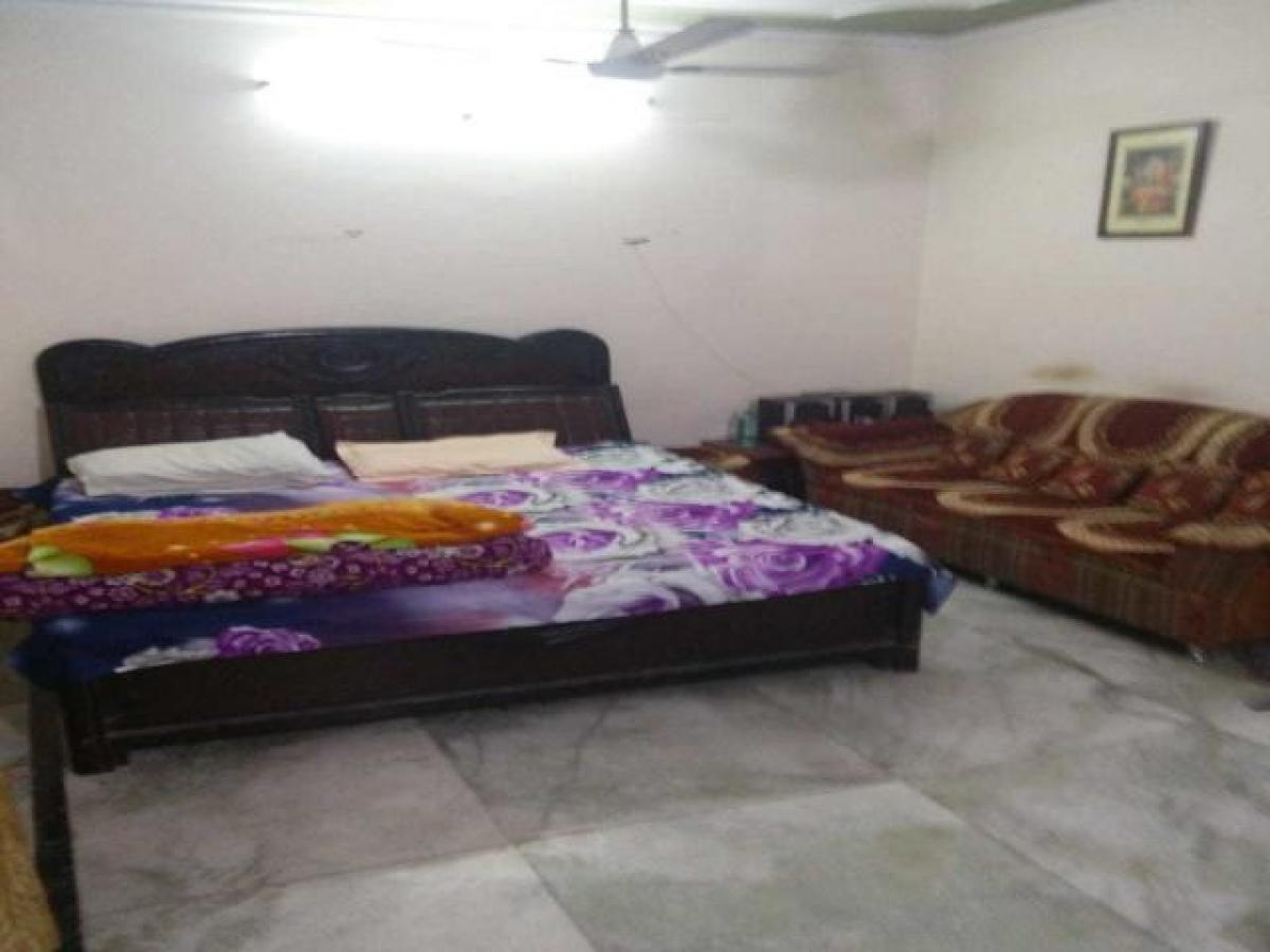 Studio in Noida, India No. 17779