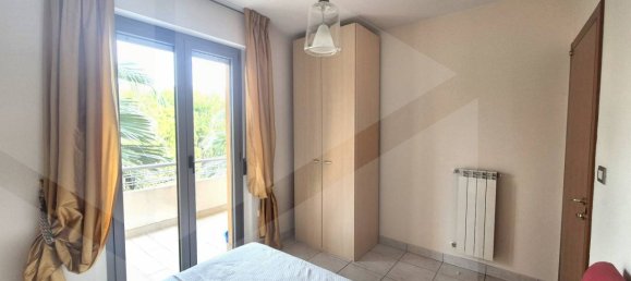 3 rooms Apartment in Pescara, Italy No. 20508 14