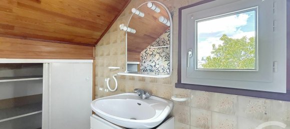 Casa de 3 dormitorios en Orly, France No. 324596 9