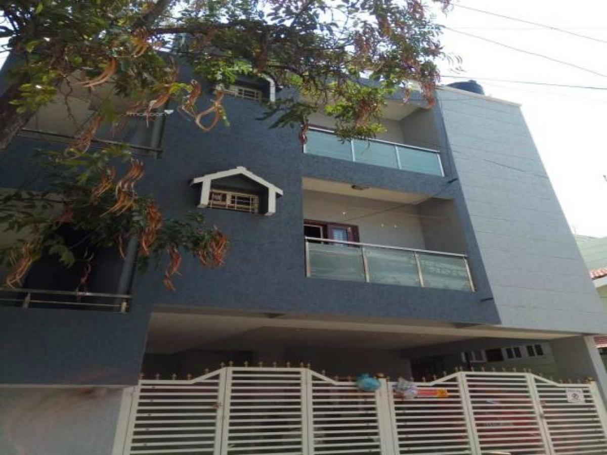 6 bedrooms House in Bangalore, India No. 4347