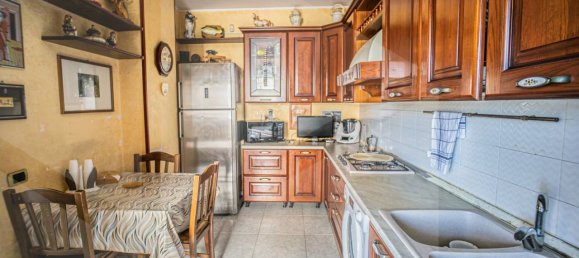 Apartamento de 4 habitaciónes en Bari, Italy No. 28734 12