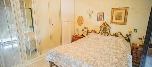 Apartamento de 4 habitaciónes en Bari, Italy No. 28734 30