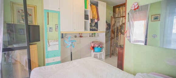 Apartamento de 4 habitaciónes en Bari, Italy No. 28734 49