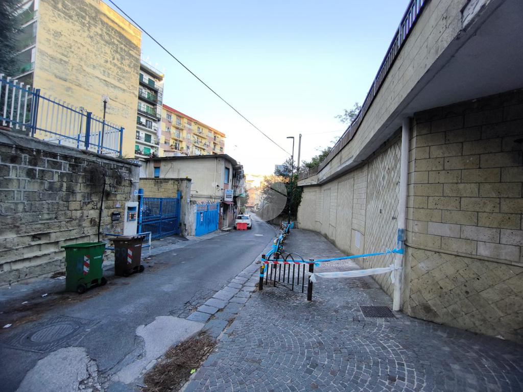 1غرفة مرآب في Naples, Italy رقم 361675