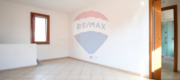 Apartamento de 1 dormitorio en Elmas, Italy No. 380103 8