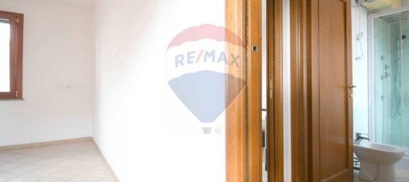 Apartamento de 1 dormitorio en Elmas, Italy No. 380103 10