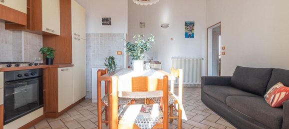 3 rooms Apartment in Ravenna, Italy No. 103824 7