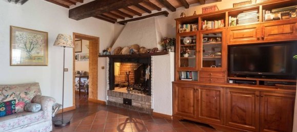 12 rooms House in Cetona, Italy No. 57858 10