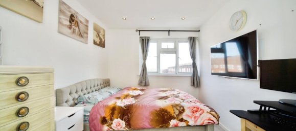 3 bedrooms Apartment in London, United Kingdom No. 11558 11