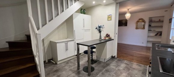 Casa de 2 dormitorios en Le Vesinet, France No. 163267 3