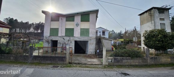 3 bedrooms House in Vila Mea, Portugal No. 184616 2