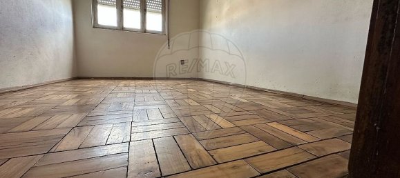 3 bedrooms House in Vila Mea, Portugal No. 184616 5