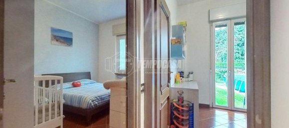 Apartamento de 3 divisões em Montorfano, Italy N.º 23552 16