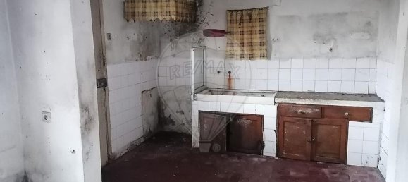 Дом с 4 спальнями в Коимбра, Португалия № 40411 2