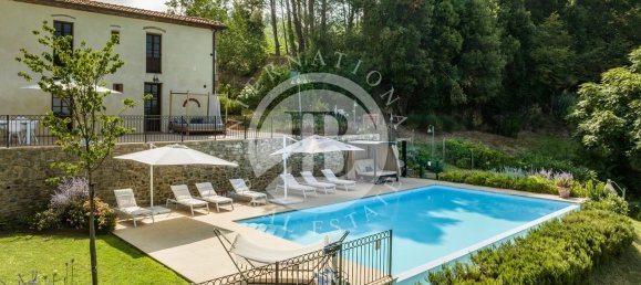 6 bedrooms Villa in Palaia, Italy No. 53704 3