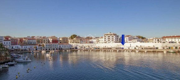 Imóvel comercial em Es Castell, Spain 120 m² N.º 3863 2