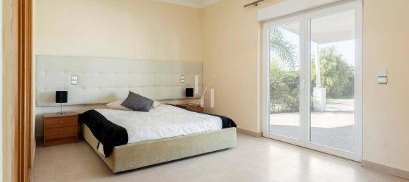 4 bedrooms Villa in Loule, Portugal No. 130131 13