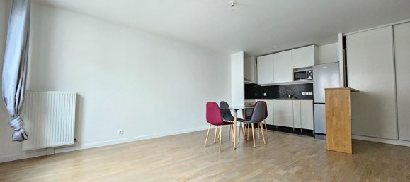 Apartamento de 2 dormitorios en Massy, France No. 175394 2