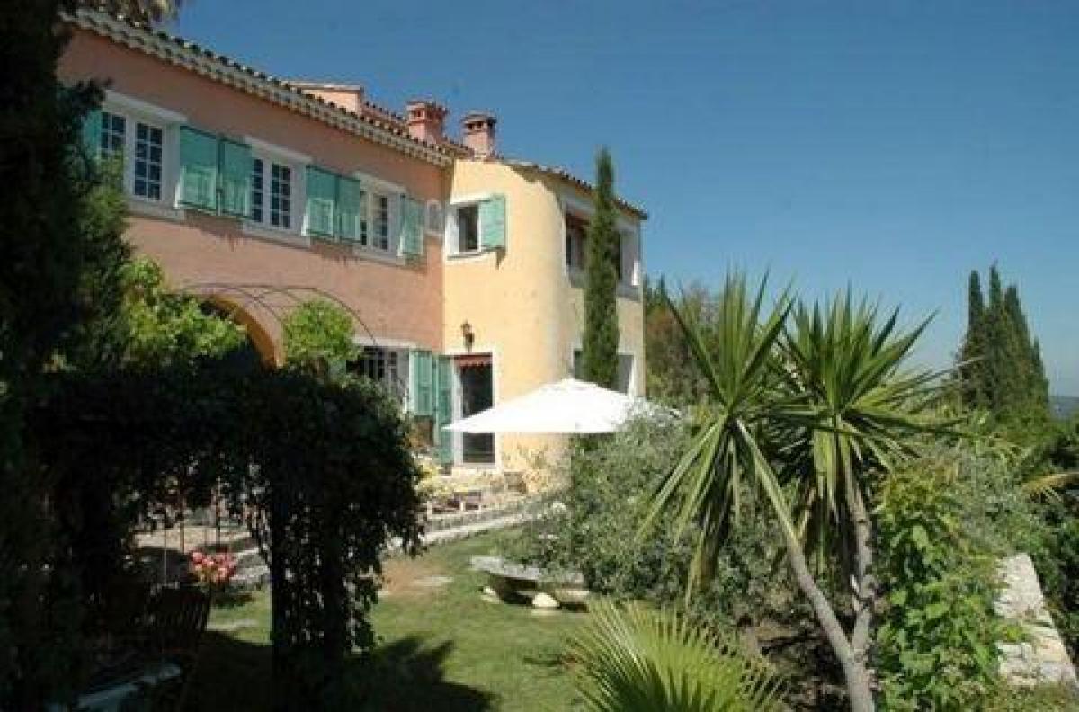 7 bedrooms House in Grasse, France No. 11958