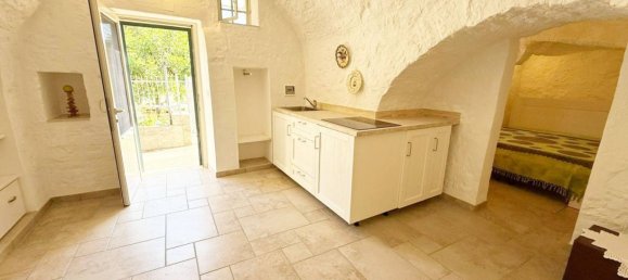 2 bedrooms House in Fasano, Italy No. 263762 3