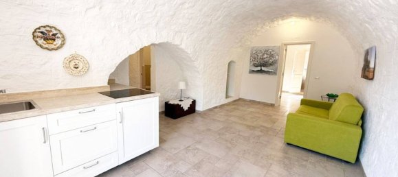 2 bedrooms House in Fasano, Italy No. 263762 2