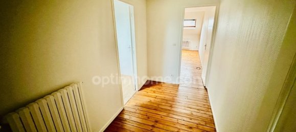 3 bedrooms House in Saint-Quentin, France No. 77851 19