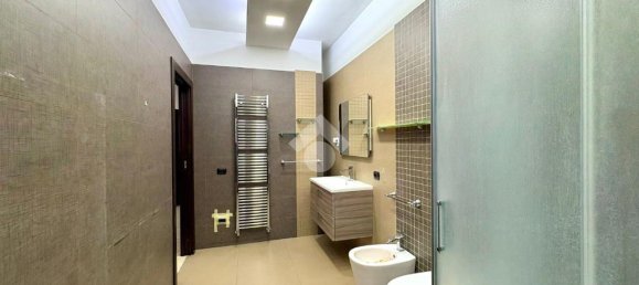 3 Schlafzimmer Doppelhaus in Sant'Antimo, Italy, Nr. 291857 12