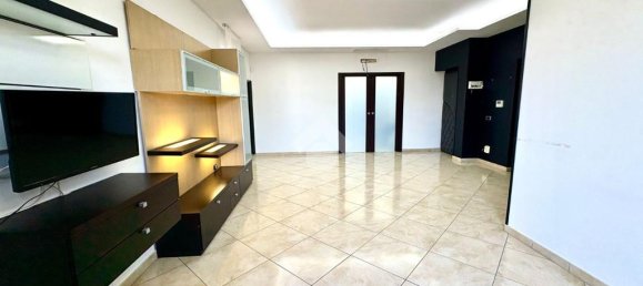 3 Schlafzimmer Doppelhaus in Sant'Antimo, Italy, Nr. 291857 6