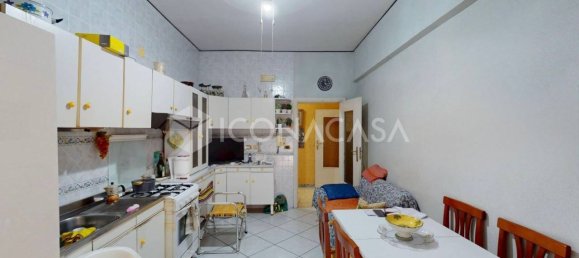 3 rooms Apartment in San Giorgio a Cremano, Italy No. 339228 2