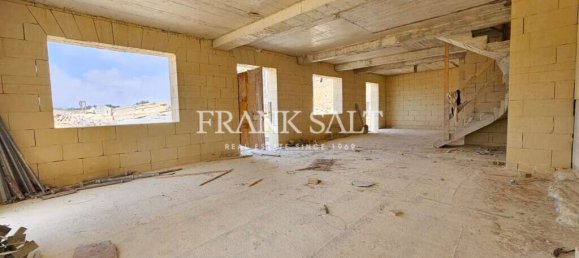 6 غرف نوم منزل في Victoria, Malta رقم 648 9