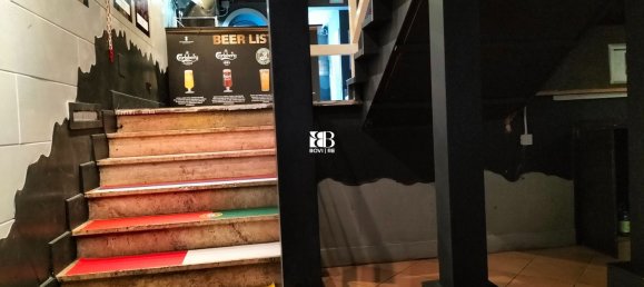 100m² Commercial property in Rome, Italy No. 50134 6