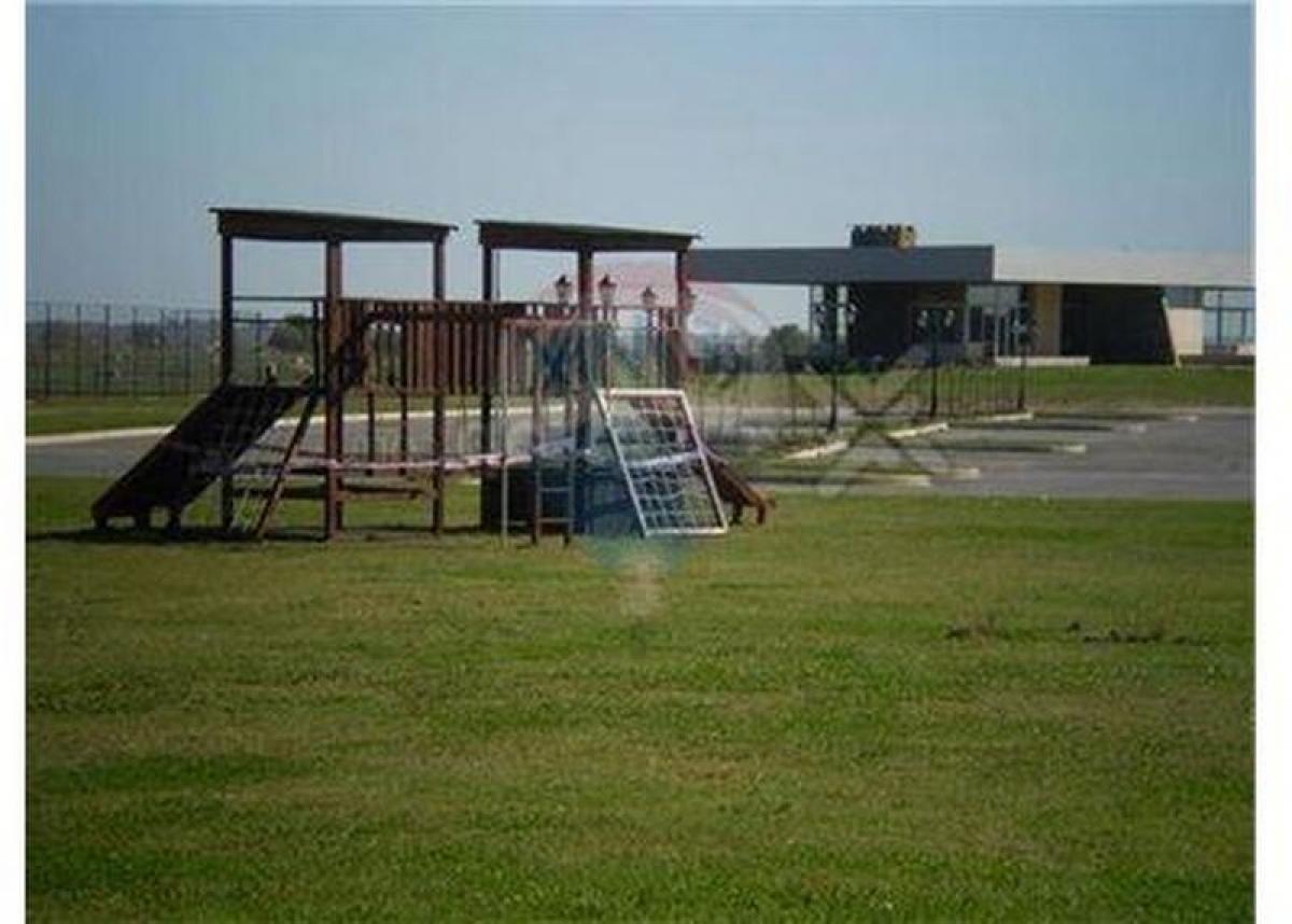 Land in Escobar, Argentina No. 120947