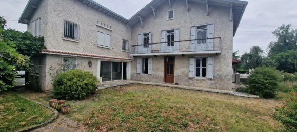 4 bedrooms House in Saint-Gaudens, France No. 356875 2