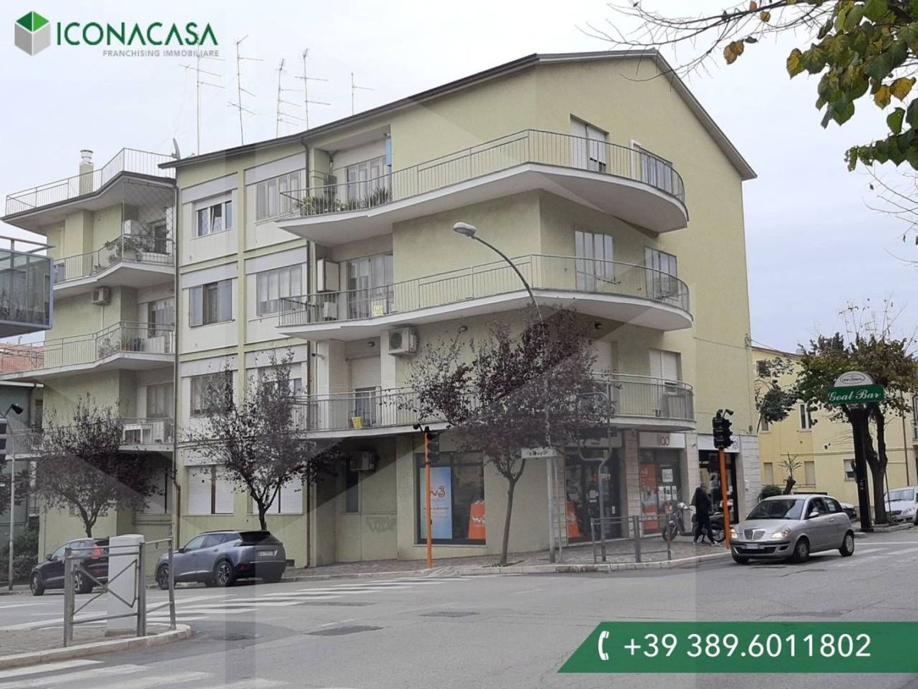 4-salle Appartement à Vasto, Italy No. 19655