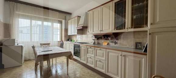 4-salle Appartement à Vasto, Italy No. 19655 22