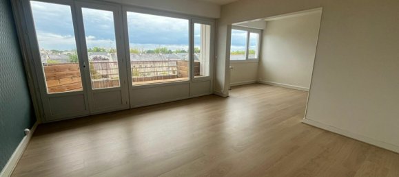 3 bedrooms Apartment in Angers, France No. 277958 3