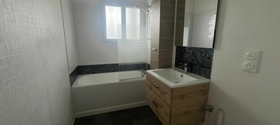 3 bedrooms Apartment in Angers, France No. 277958 6