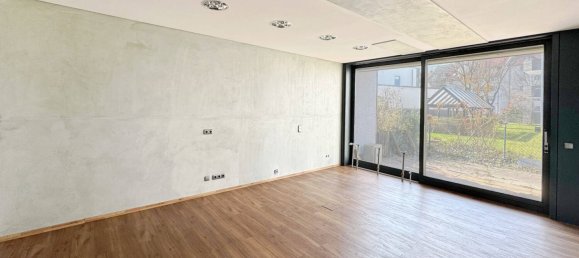 Propiedad comercial de 10 habitaciónes en Landshut, Germany No. 29313 10