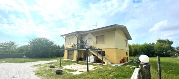 5 bedrooms Villa in Trevignano, Italy No. 332342 2