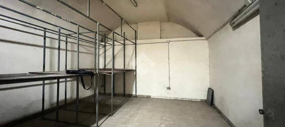 113m² Warehouse in Naples, Italy No. 260914 13