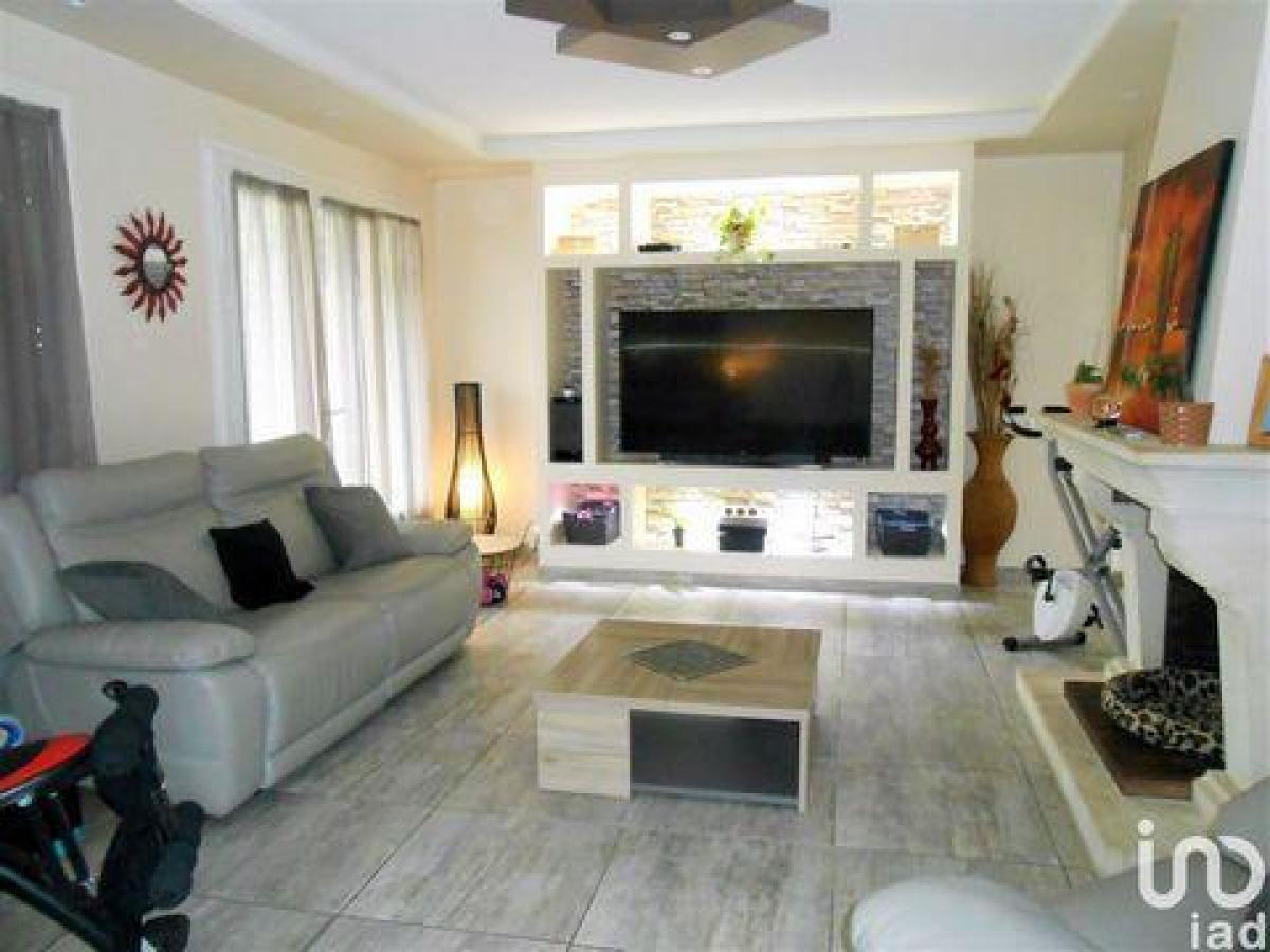 5 غرف نوم منزل في Briare, France رقم 8168