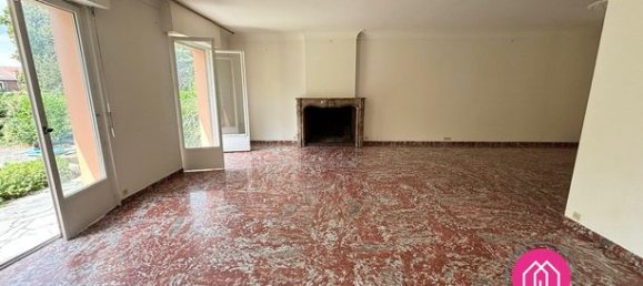 3 bedrooms House in Valenciennes, France No. 280486 3