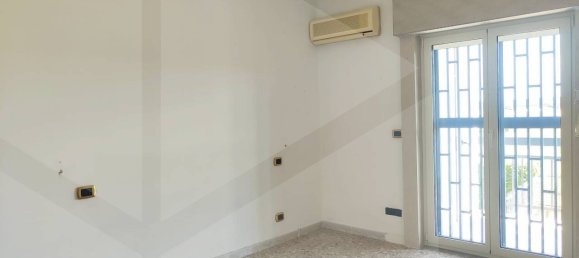 4غرفة شقة في Bari, Italy رقم 29137 43