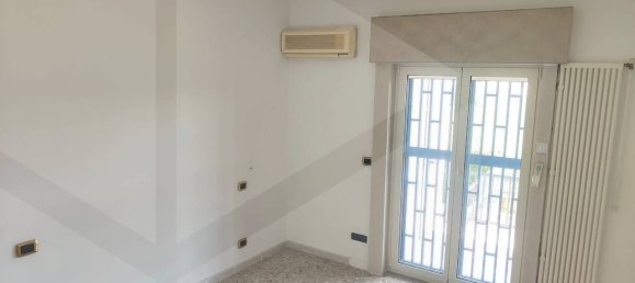 4غرفة شقة في Bari, Italy رقم 29137 45