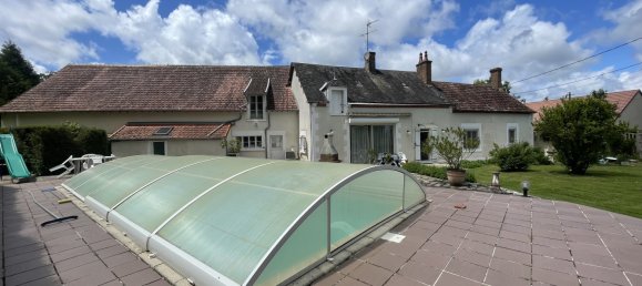 Casa de 7 dormitorios en Vatan, France No. 59804 13