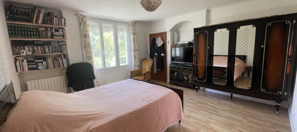 Casa de 7 dormitorios en Vatan, France No. 59804 10