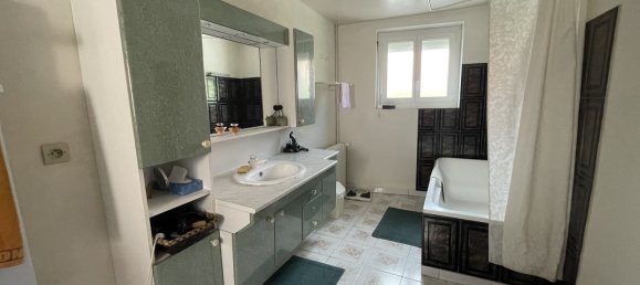 Casa de 7 dormitorios en Vatan, France No. 59804 12