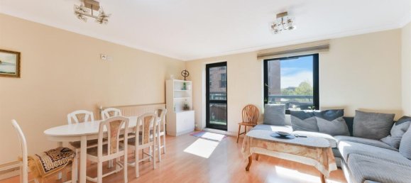 2 bedrooms Maisonette in Feltham, United Kingdom No. 9828 9