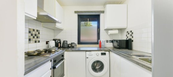 2 bedrooms Maisonette in Feltham, United Kingdom No. 9828 4